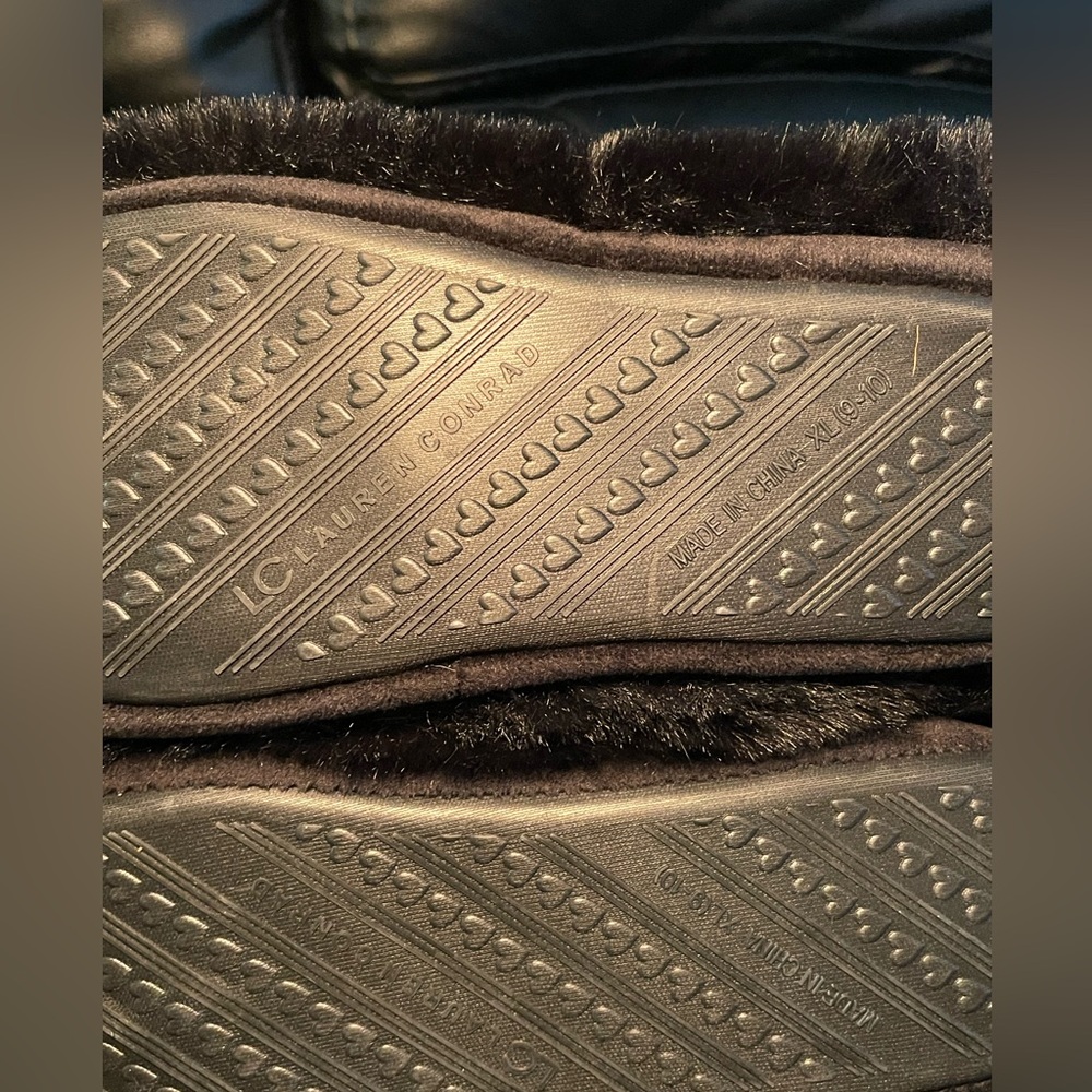 LC Lauren Conrad Black Faux Fur Boots / WITH TAGS! - Picture 7 of 8